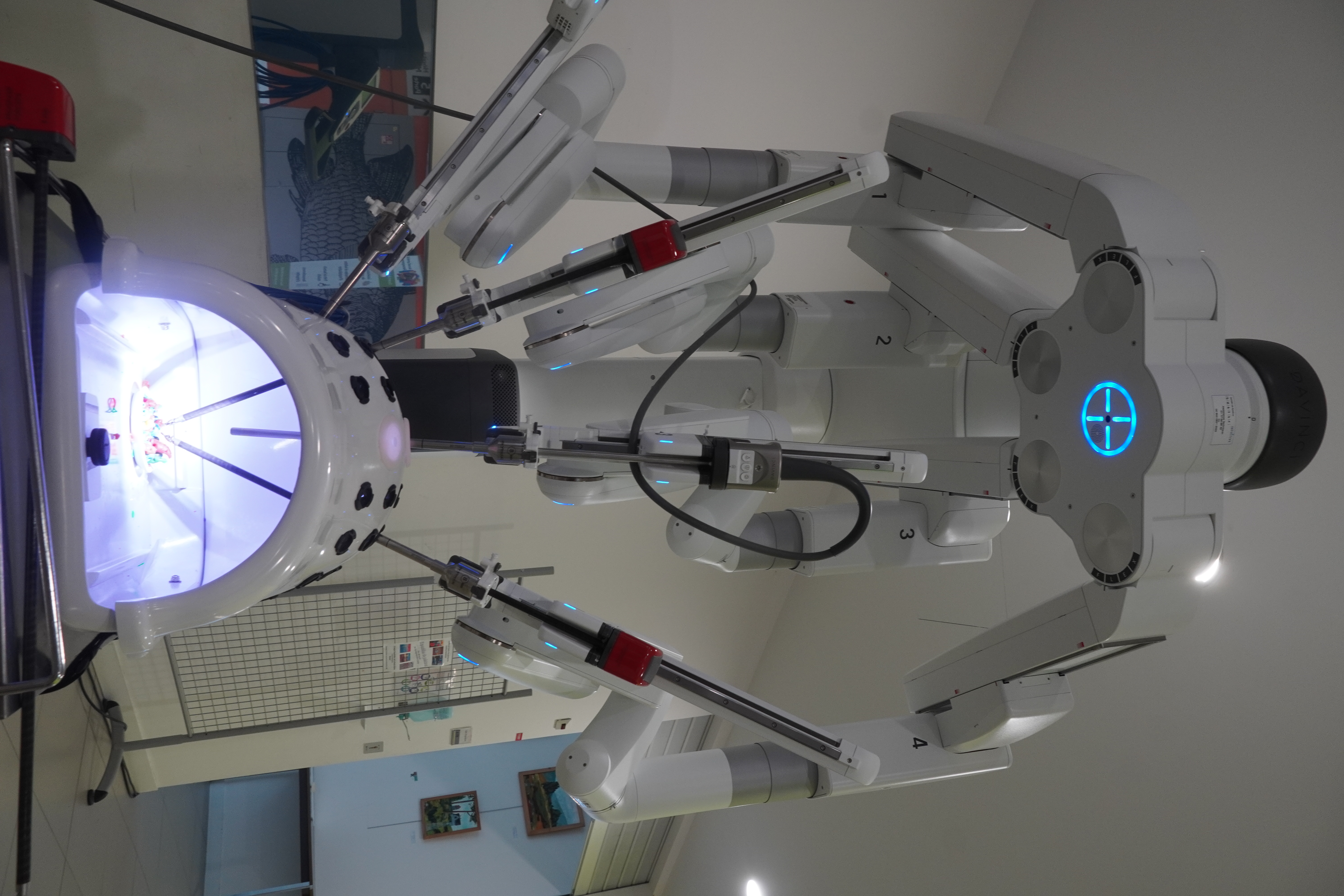 Social sharing card for £40,000 voucher backs Middlesbrough robotic-surgery training platform